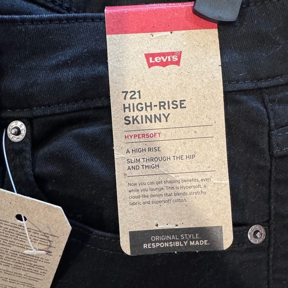Levi’s 721 Black Skinny Jeans - Picture 3 of 3